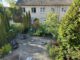 Stilvolles Reihenendhaus mit Keller, Klimaanlage und 2 Stellplätzen - Blick in den Garten aus Schlafzimmer